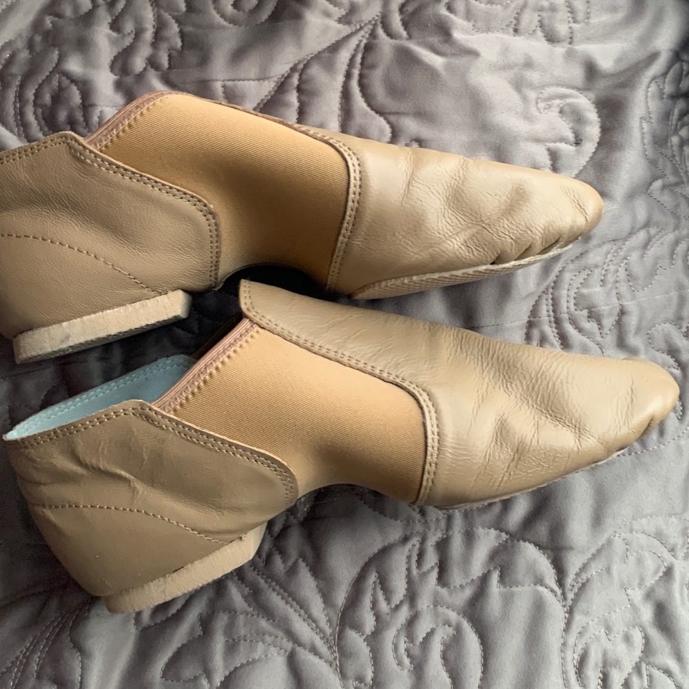 Dance shoes